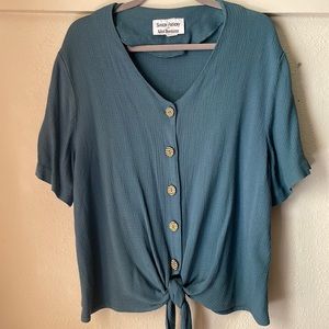 Vintage green short sleeve button blouse with tie detail by Sharon Anthony!